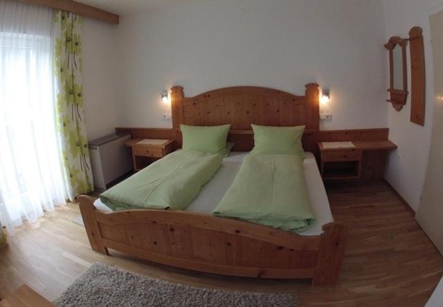 Haus Am Stein Apartment Оец Екстериор снимка